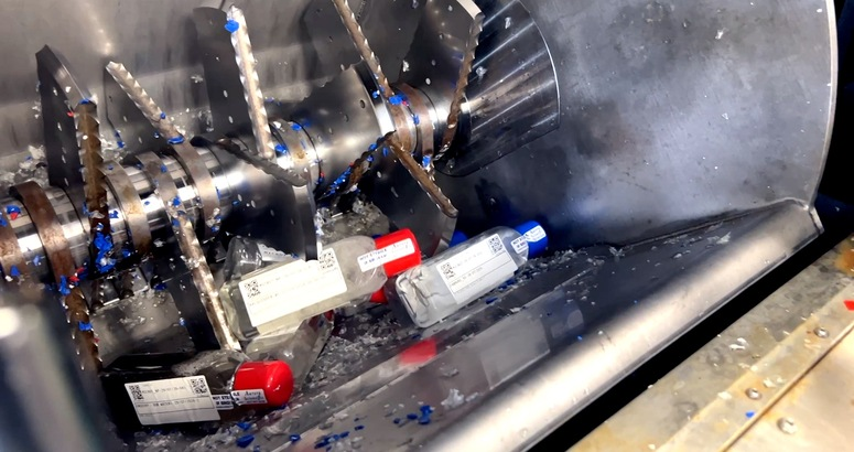 Plastic bottles in the new Envetec Generations machine