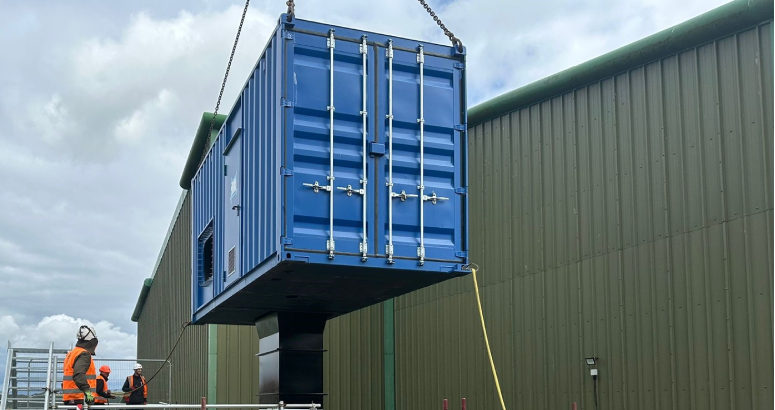 The new turbine kiosk being manoeuvred into place at Carron Valley Water Treatment Works 